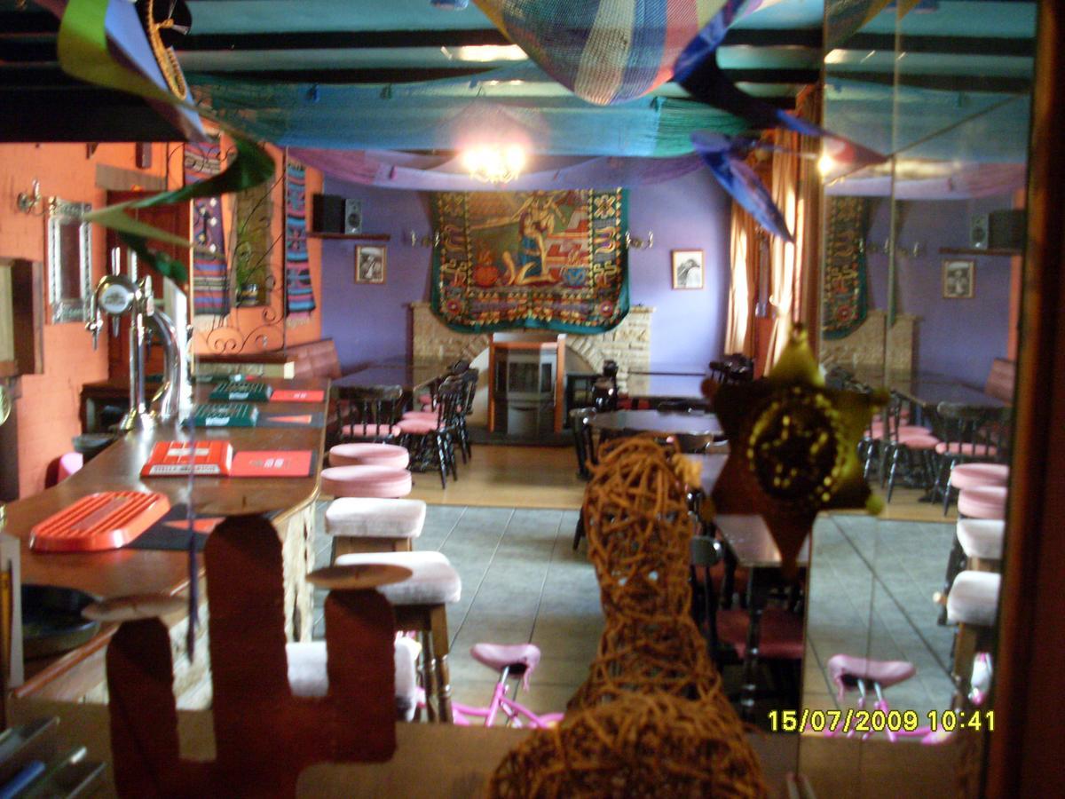 Pantyrathro International Hostel كرمرثن المظهر الخارجي الصورة