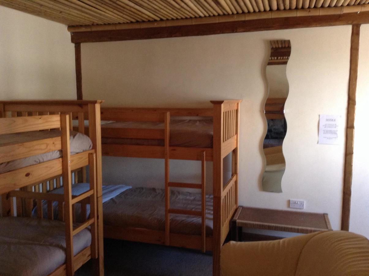 Pantyrathro International Hostel كرمرثن المظهر الخارجي الصورة