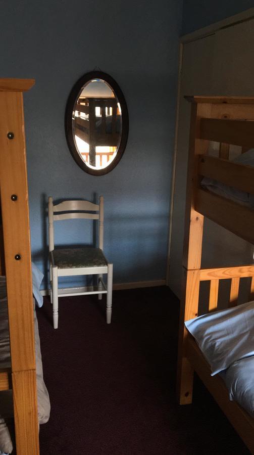 Pantyrathro International Hostel كرمرثن المظهر الخارجي الصورة
